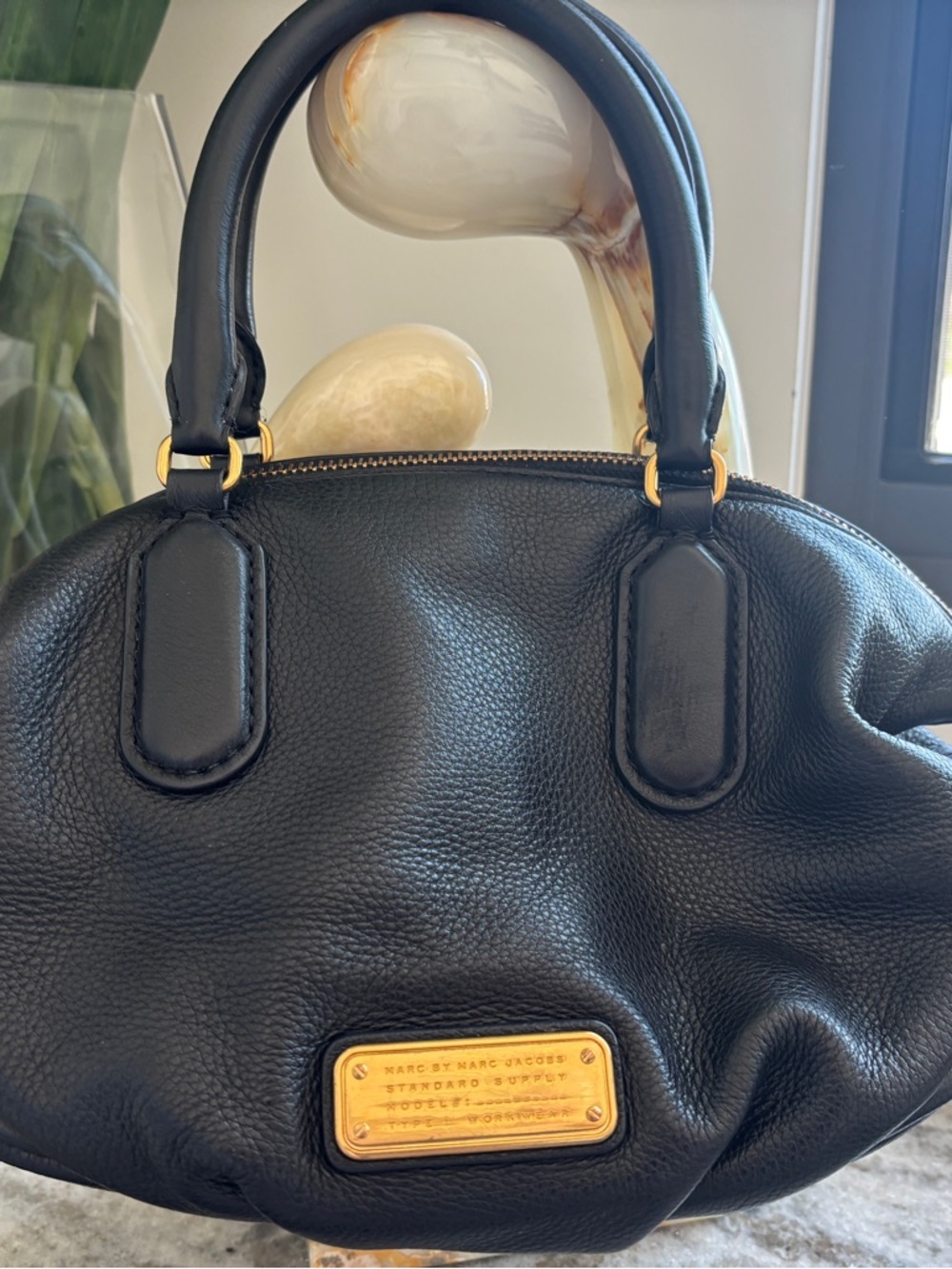 Marc Jacobs Black Pebbled Leather Dome Crossbody with Gold Plate - Picture 5 of 9
